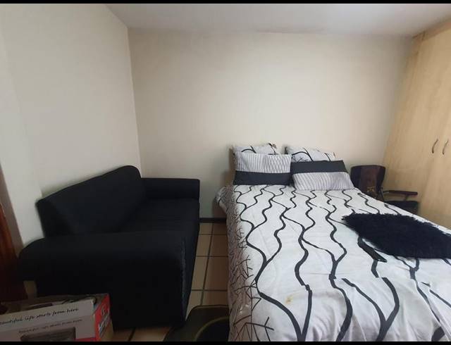 1 BEDROOM APARTMENT FOR SALE IN DASSIE RAND